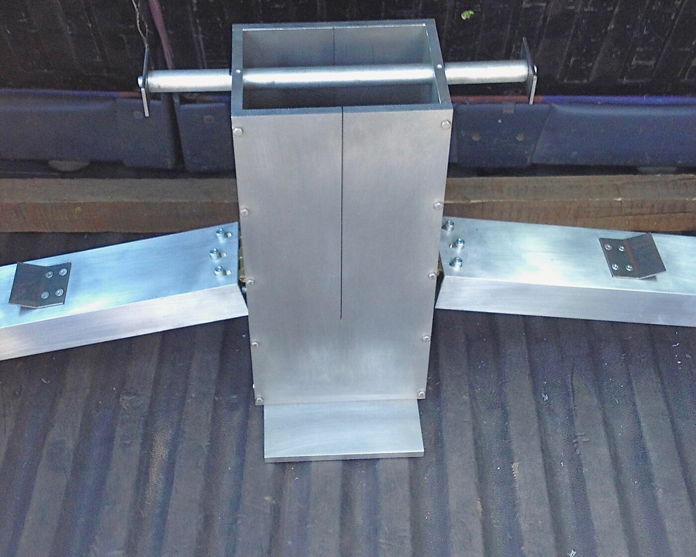 Galvanized steel mounting bracket